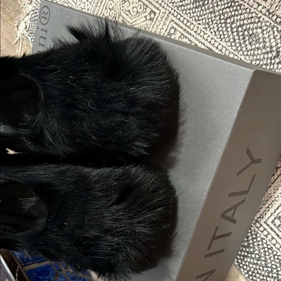 Collector’s Shoe!! Only worn in fashion show! Amazing size 41 MaryJanes! - Picture 3 of 7